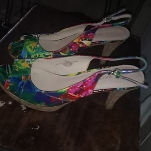 Nine West open toed heels size 8
